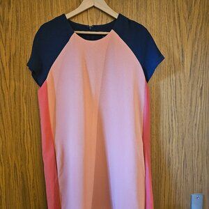 Cocktail dress with Pockets